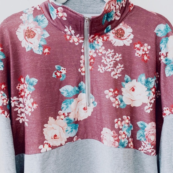 NWOT Flattering Soft Floral & Gray Zip 3/4” Pullover + More - Picture 4 of 5
